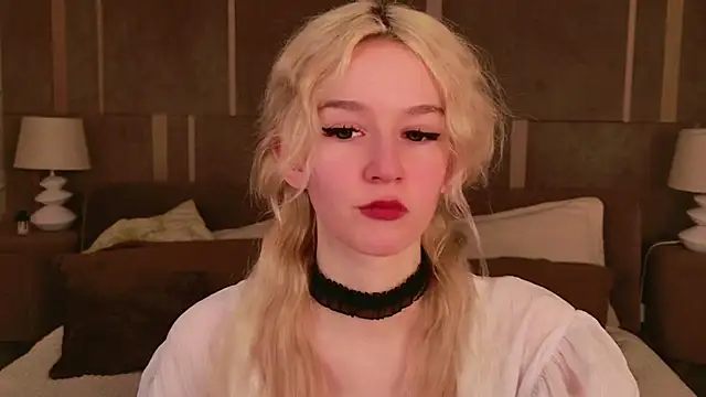 NaomiLoys online show from 11, 3, 2025