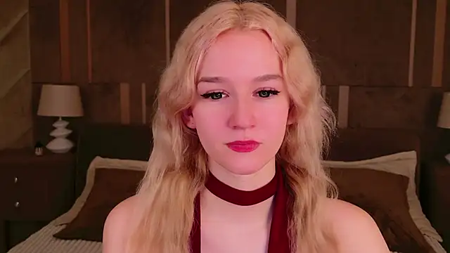 NaomiLoys online show from 22, 3, 2025