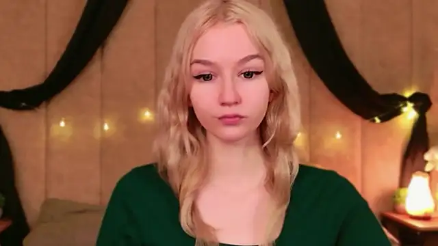 NaomiLoys online show from 24, 11, 2025