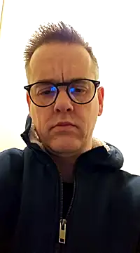 Hectorthyssen1 online show from 5, 1, 2025