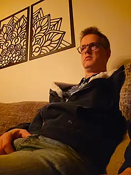 Snapshot of Hectorthyssen1 chatting on 30, 4, 2026 Hectorthyssen1 online show from 30, 4, 2026