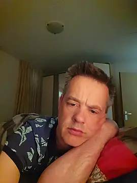 Snapshot of Hectorthyssen1 chatting on 2, 5, 2026 Hectorthyssen1 online show from 2, 5, 2026