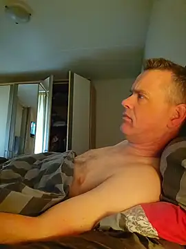 Snapshot of Hectorthyssen1 chatting on 10, 5, 2026 Hectorthyssen1 online show from 10, 5, 2026
