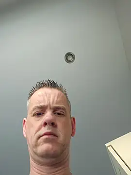 Snapshot of Hectorthyssen1 chatting on 13, 5, 2026 Hectorthyssen1 online show from 13, 5, 2026
