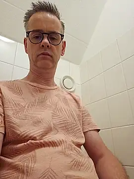 Snapshot of Hectorthyssen1 chatting on 18, 7, 2026 Hectorthyssen1 online show from 18, 7, 2026