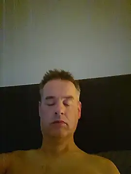 Snapshot of Hectorthyssen1 chatting on 19, 7, 2026 Hectorthyssen1 online show from 19, 7, 2026
