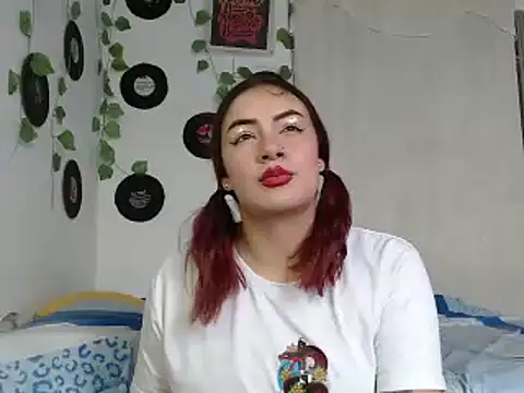 Hannafoster online show from 4, 12, 2024