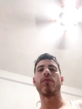 jhonyhot9292 online show from 3, 3, 2026