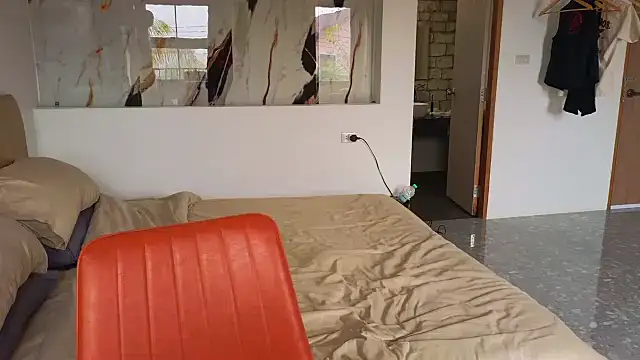 Alexandersonxo online show from 5, 4, 2026