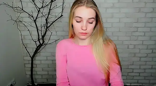 Queen ofLove online show from 18, 3, 2025