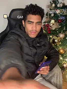 Ryan-hot online show from 12, 12, 2024