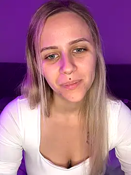 lunawolf21 online show from 21, 11, 2025