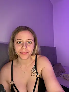 Snapshot of lunawolf21 chatting on 14, 1, 2026 lunawolf21 online show from 14, 1, 2026