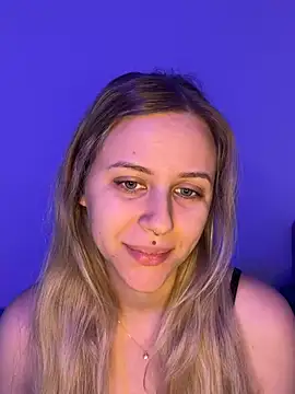 Snapshot of lunawolf21 chatting on 9, 2, 2026 lunawolf21 online show from 9, 2, 2026