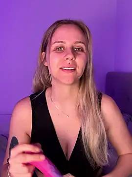 Snapshot of lunawolf21 chatting on 27, 2, 2026 lunawolf21 online show from 27, 2, 2026