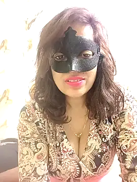 Inaya Mishra online show from 28, 1, 2025