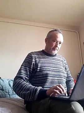 GayPourToi online show from 2, 3, 2025