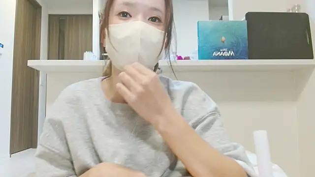  hina chan  online show from 17, 12, 2025