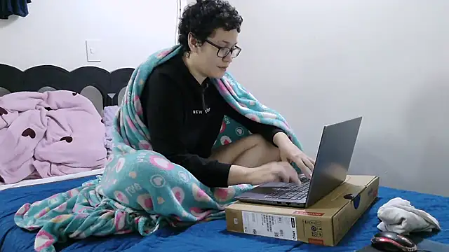 luxandracon23 online show from 25, 3, 2026