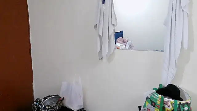 luxandracon23 online show from 25, 4, 2026