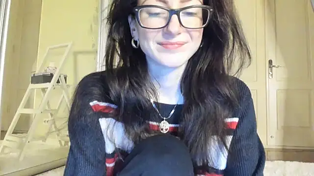 Baby Jewel online show from 1, 2, 2025