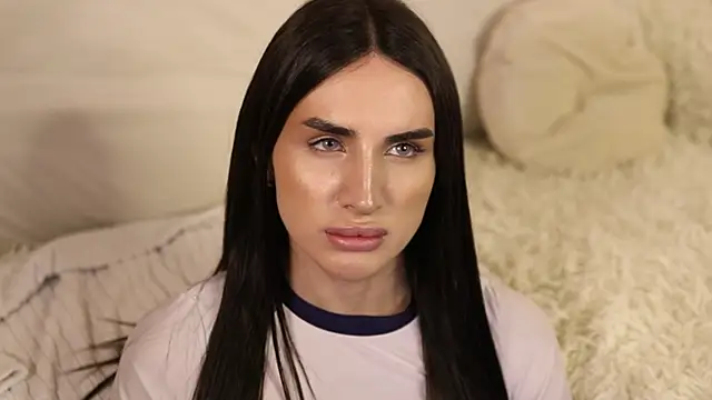 Kim Oberlin  online show from 8, 1, 2025