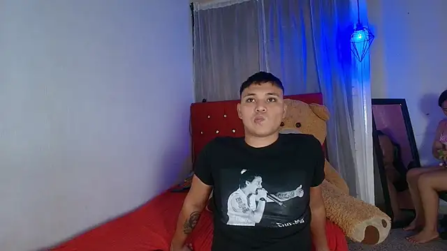 couple lovelyds online show from 30, 9, 2025