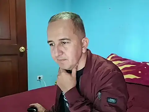 yazforeSolo online show from 7, 5, 2026