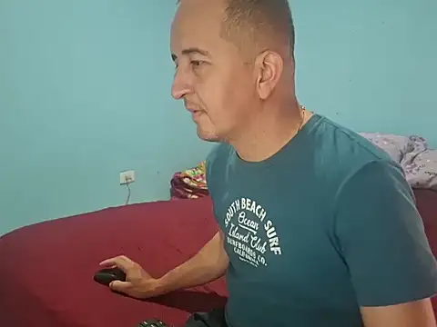 yazforeSolo online show from 11, 5, 2026