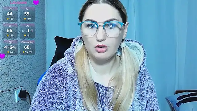 Snapshot of JaneLaJewel chatting on 8, 10, 2025 JaneLaJewel online show from 8, 10, 2025