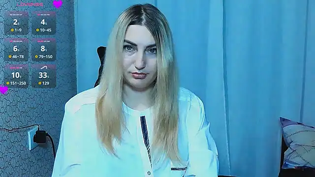 Snapshot of JaneLaJewel chatting on 27, 10, 2025 JaneLaJewel online show from 27, 10, 2025