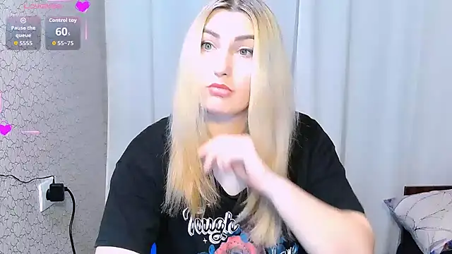 Snapshot of JaneLaJewel chatting on 13, 11, 2025 JaneLaJewel online show from 13, 11, 2025