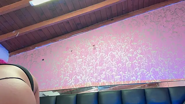 Sofia martiin online show from 13, 10, 2025