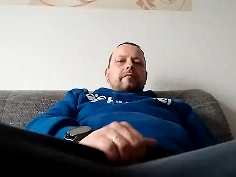 ich411983 online show from 28, 2, 2025