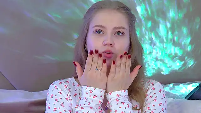 SelinSwarovski online show from 5, 10, 2025