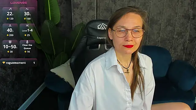 Lillian White online show from 20, 5, 2026