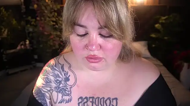 ZaraReignn online show from 6, 8, 2026