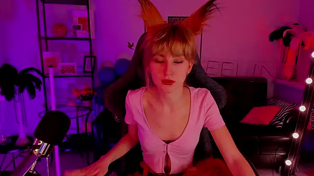 LuxRayi online show from 7, 1, 2025