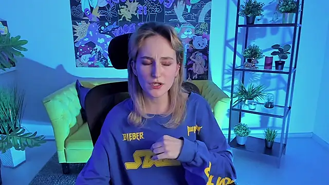 LuxRayi online show from 21, 2, 2025