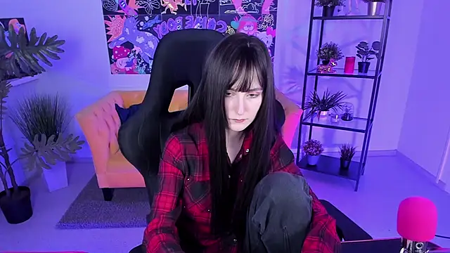 LuxRayi online show from 14, 3, 2025