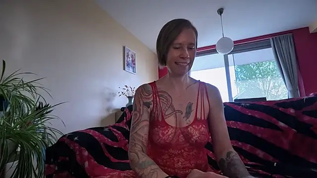 SexyExclusiveflower online show from 28, 4, 2026