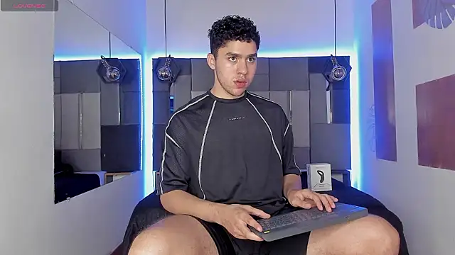 LiamNovak online show from 7, 3, 2026