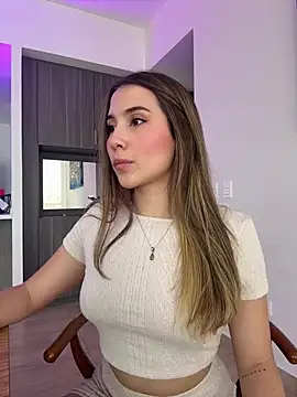 Snapshot of SophieRaily_ chatting on 12, 2, 2025 SophieRaily online show from 12, 2, 2025