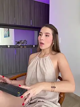 Snapshot of SophieRaily_ chatting on 20, 3, 2025 SophieRaily online show from 20, 3, 2025