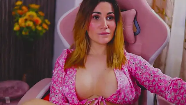 Snapshot of KimSkyex chatting on 22, 2, 2025 KimSkyex online show from 22, 2, 2025