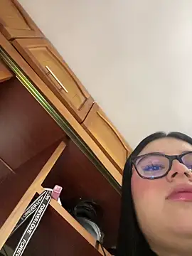 alissonfernandez  online show from 18, 3, 2026