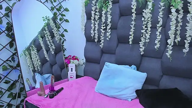 SophiaButt  online show from 11, 3, 2026