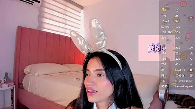 Ninamirley online show from 4, 2, 2025