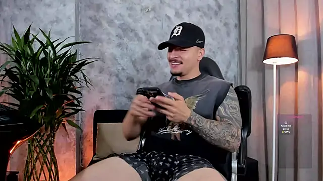 boyc022  online show from 21, 4, 2026