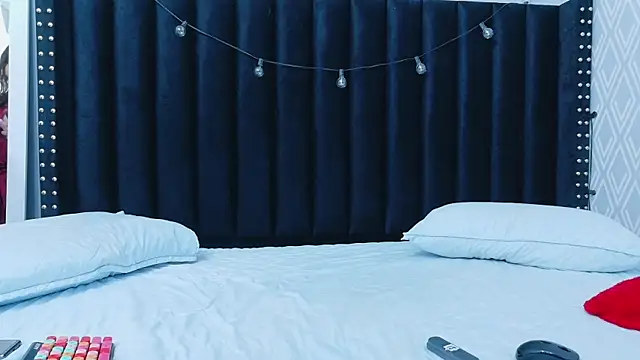 hornybarelylegalgirl online show from 21, 9, 2025